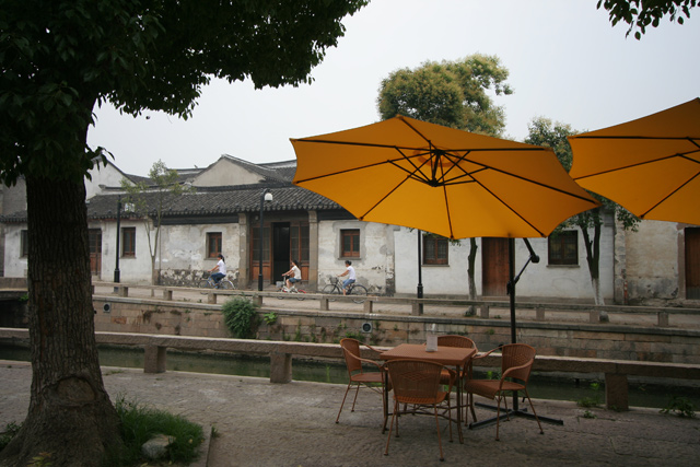 东山小吃店